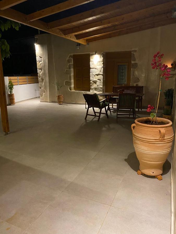 Villa Avli House Vóroi Esterno foto