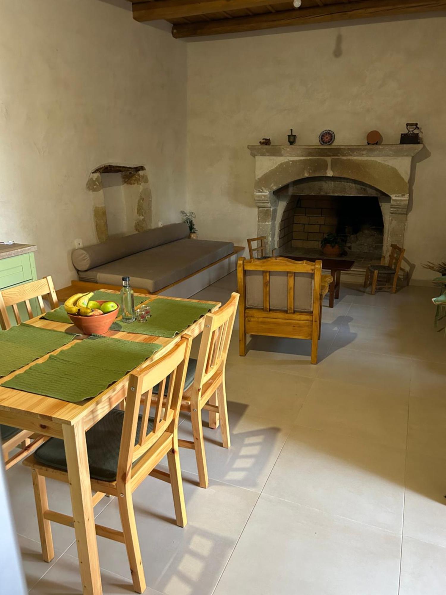Villa Avli House Vóroi Esterno foto